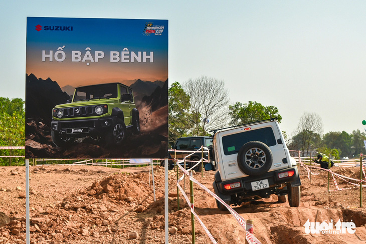 Đặt Suzuki Jimny vào cung đường off-road mới hiểu vì sao dân chơi săn đón - Ảnh 12.