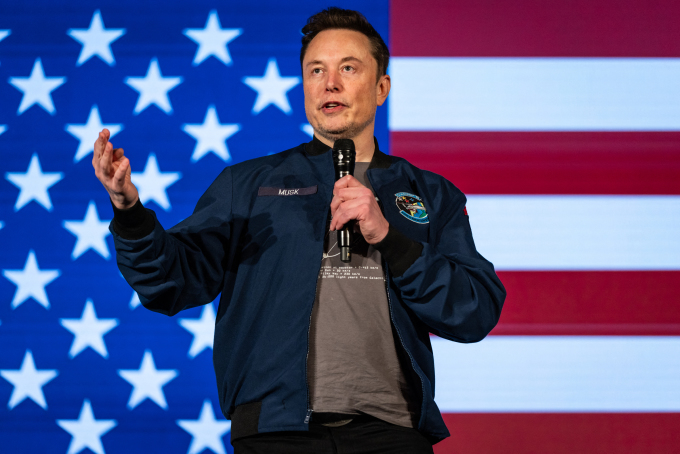 Tỷ phú Elon Musk tại sự kiện ở thành phố Lancaster, bang Pennsylvania, ngày 26/10. Ảnh: AFP