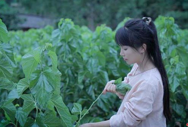 "Tiên nữ đồng quê" Lý Tử Thất vừa trở lại đã gây choáng khi khoe hình ảnh gợi cảm - 5