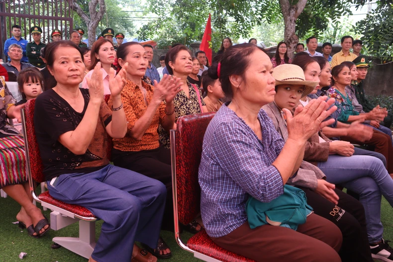 Đồng chí Lê Minh Hưng tham dự Ngày hội Đại đoàn kết toàn dân tộc ở Nghệ An ảnh 3