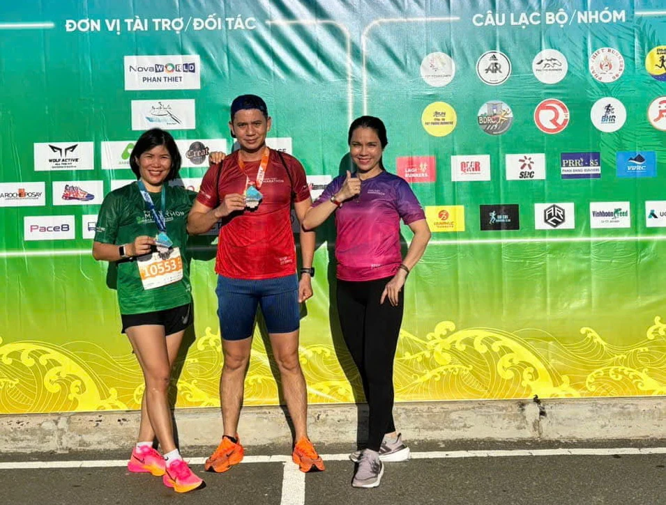 doc-dao-nhung-buoc-chan-ti-hon-tren-duong-dua-phan-thiet-marathon-2024 (2).jpg