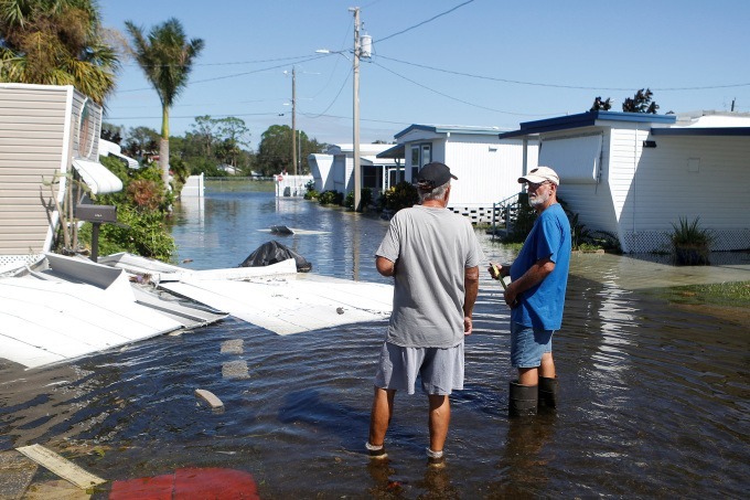 Một khu vực bị ngập nước sau bão Milton ở St. Petersburg (Florida, Mỹ). Ảnh: Reuters