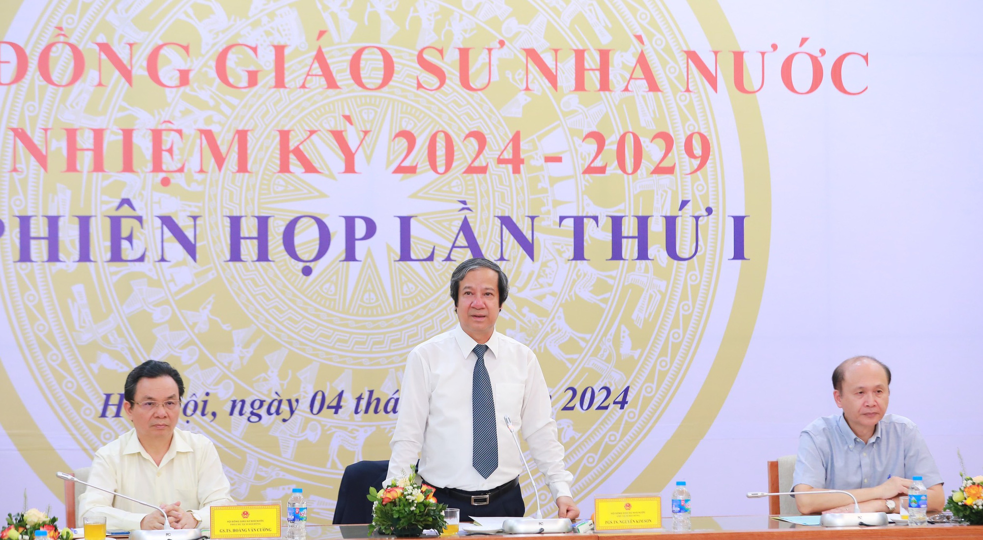 Công nhận 615 ứng viên đạt chuẩn giáo sư, phó giáo sư năm 2024 - Ảnh 1.