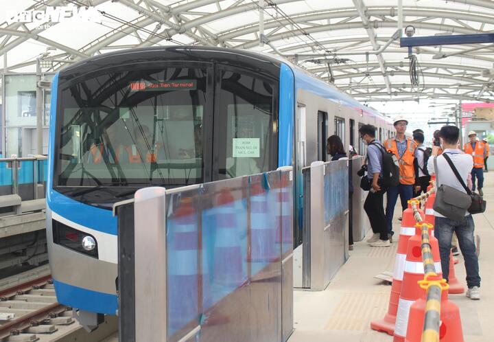 Dự kiến giá vé tàu Metro số 1 cao nhất 20.000 đồng/lượt- Ảnh 1.