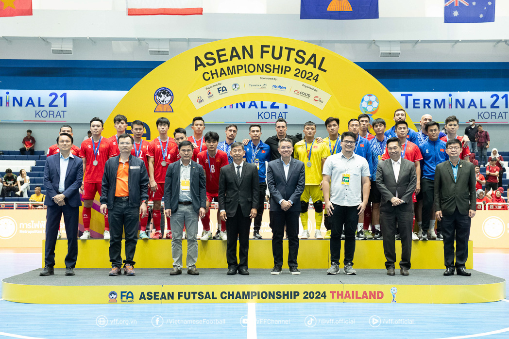 HLV Argentina của futsal Việt Nam: 'Nếu có đủ lực lượng, trận chung kết sẽ khác' - Ảnh 1.