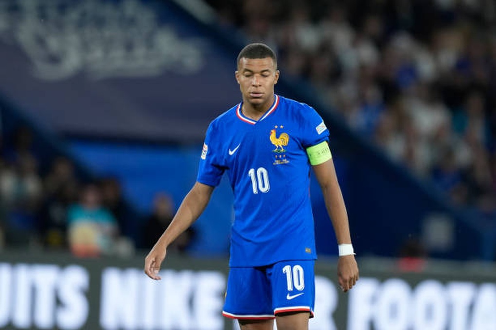 Mbappe không muốn chơi cho tuyển Pháp vì mâu thuẫn với HLV Deschamps  - 1