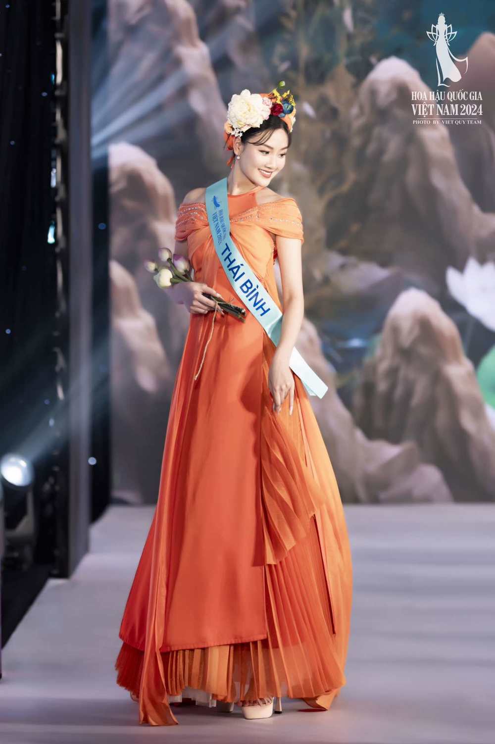 Nguoi dep Top 10 Miss World Viet Nam 2023 tro