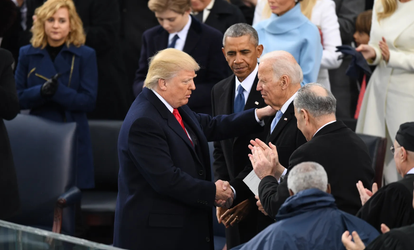 Ông Biden gặp tổng thống đắc cử Donald Trump tuần tới tại Nhà Trắng - Ảnh 1.