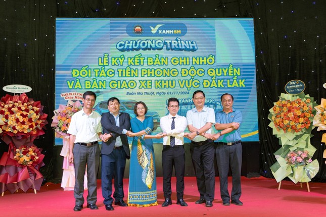 Taxi Việt Đức chuyển đổi sang xe điện, tiên phong bảo vệ môi trường tại Đắk Lắk ảnh 1