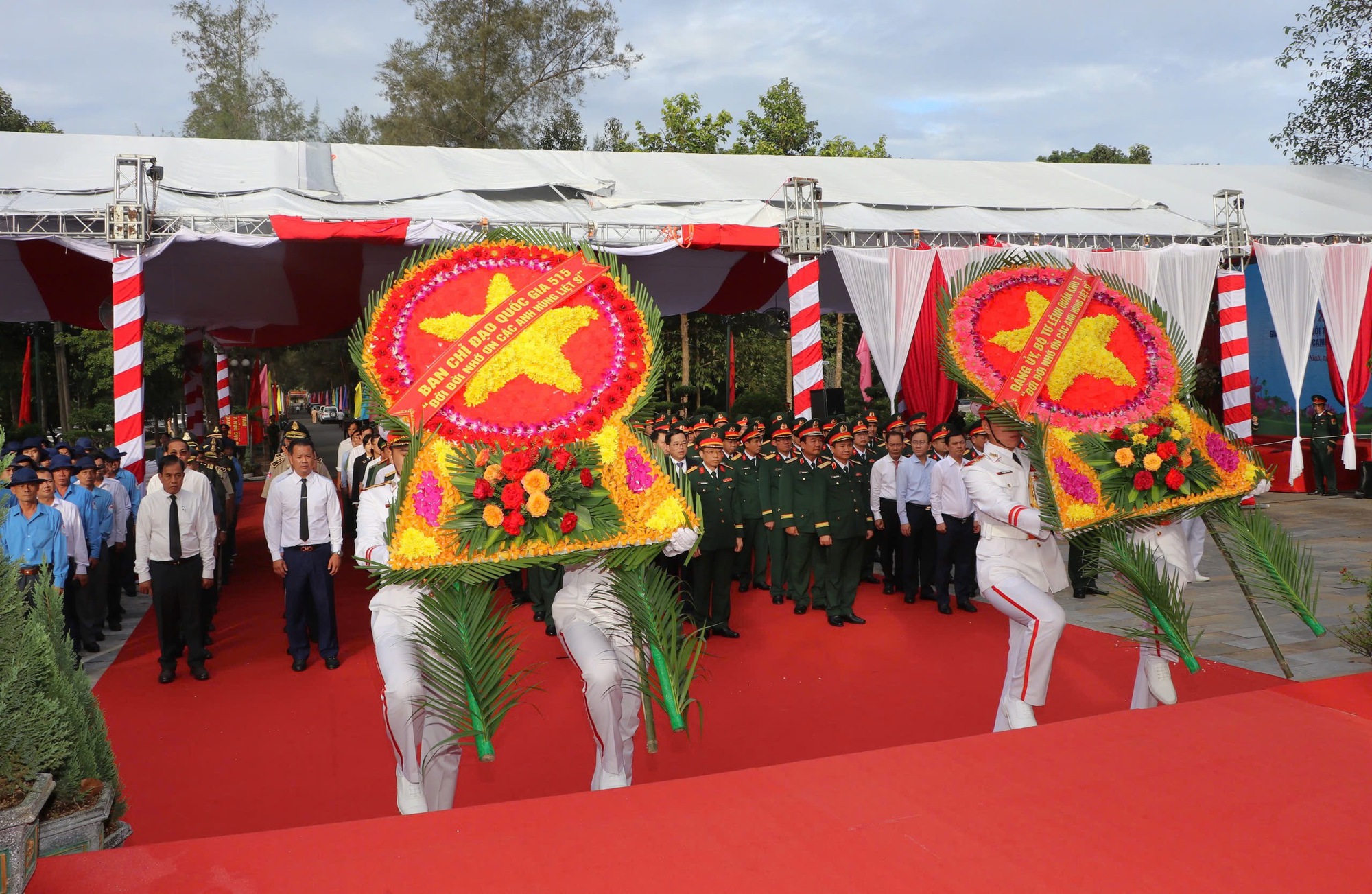 Tây Ninh tiễn chân các chiến sĩ sang Campuchia tìm kiếm hài cốt liệt sĩ- Ảnh 1.