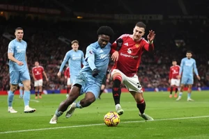 Man City - MU: Đại chiến ‘những người cùng khổ”