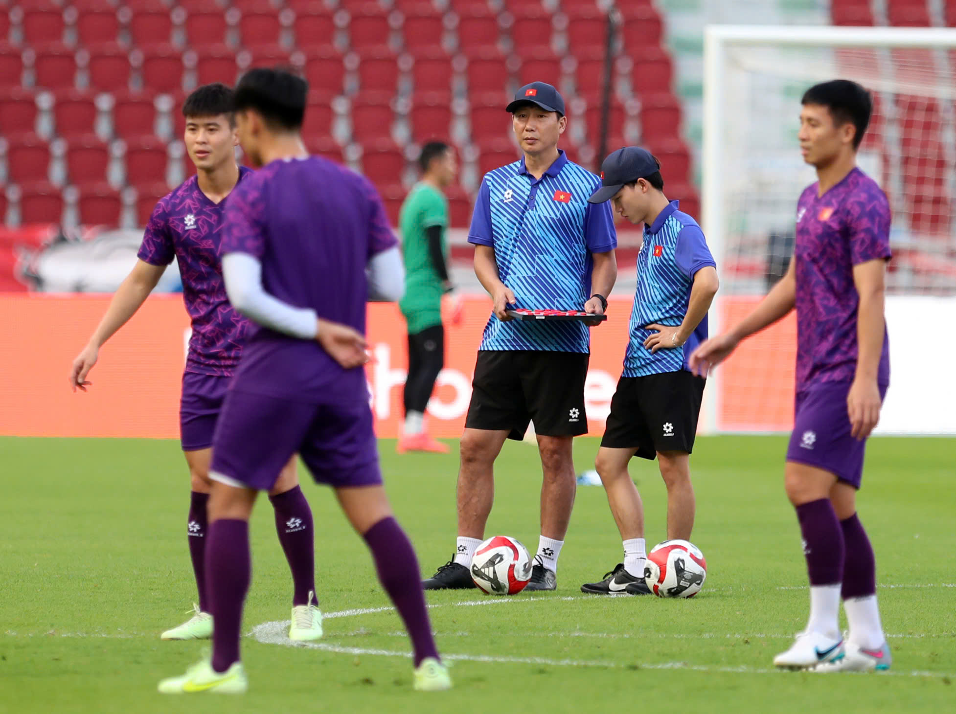 Dự đoán Thái Lan thua Việt Nam chung kết lượt về AFF Cup: Khán giả đợi tin vui!- Ảnh 2.