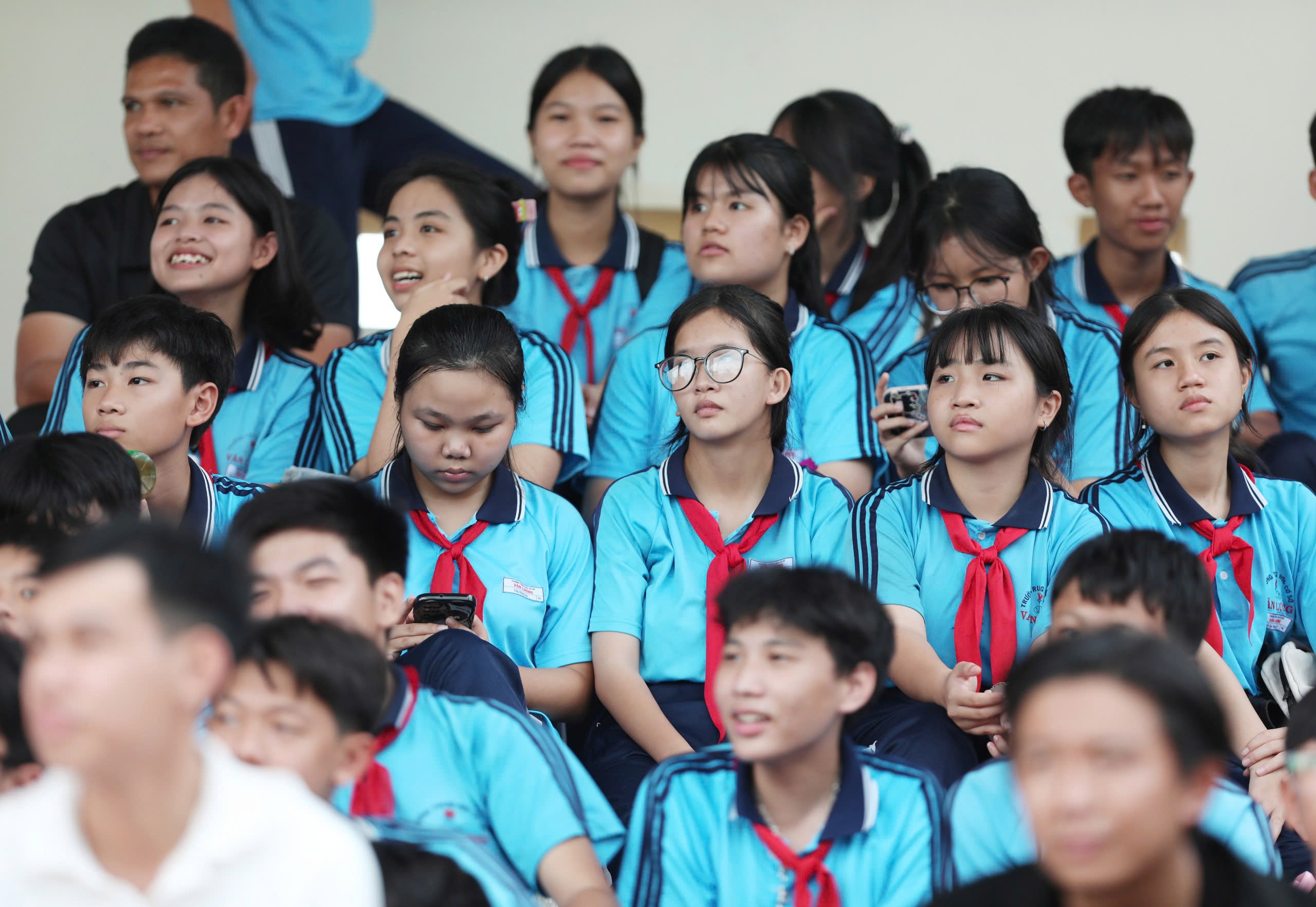 Mưa bàn thắng ngày khai mạc vòng loại Đông Nam bộ tại huyện Long Đất- Ảnh 8.