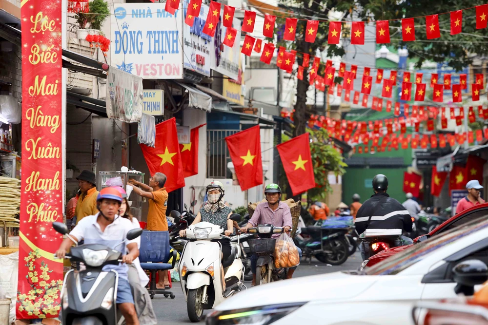 'Chiếc áo Tết' của hẻm Sài Gòn