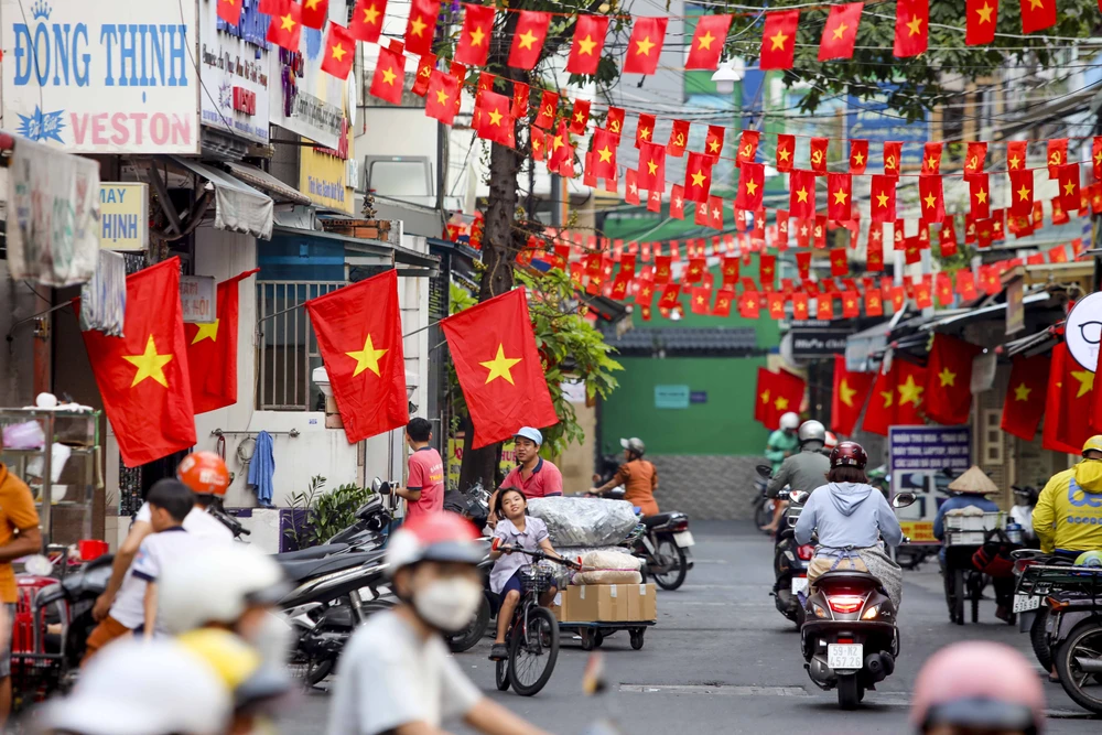 'Chiếc áo Tết' của hẻm Sài Gòn