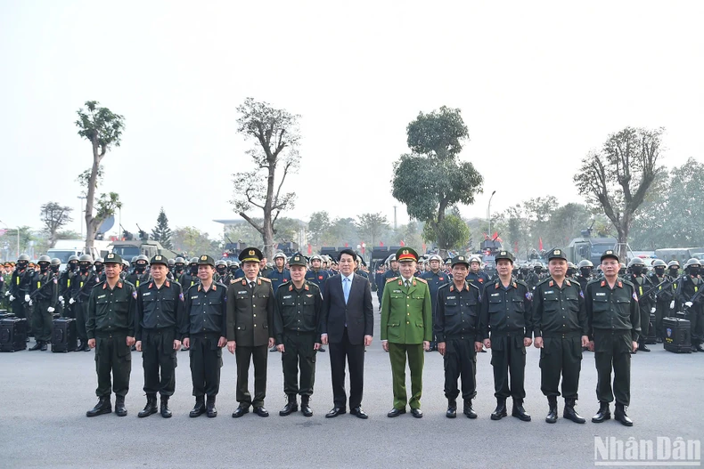 Chủ tịch nước Lương Cường thăm, chúc Tết Bộ Tư lệnh Cảnh sát cơ động ảnh 4