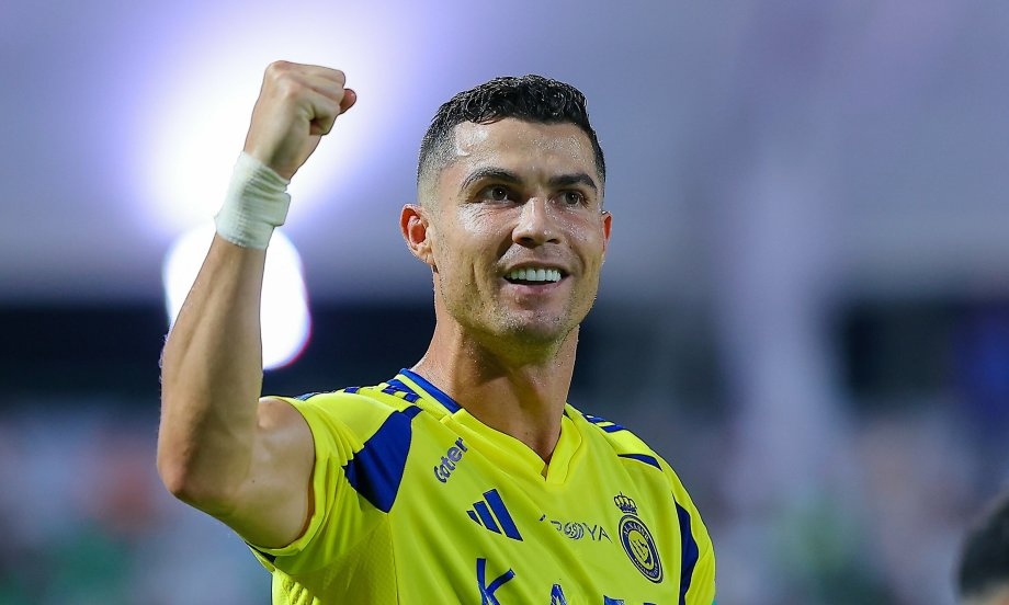 Bức ảnh xấu hổ mà Ronaldo “không bao giờ muốn nhìn lại”- Ảnh 6.