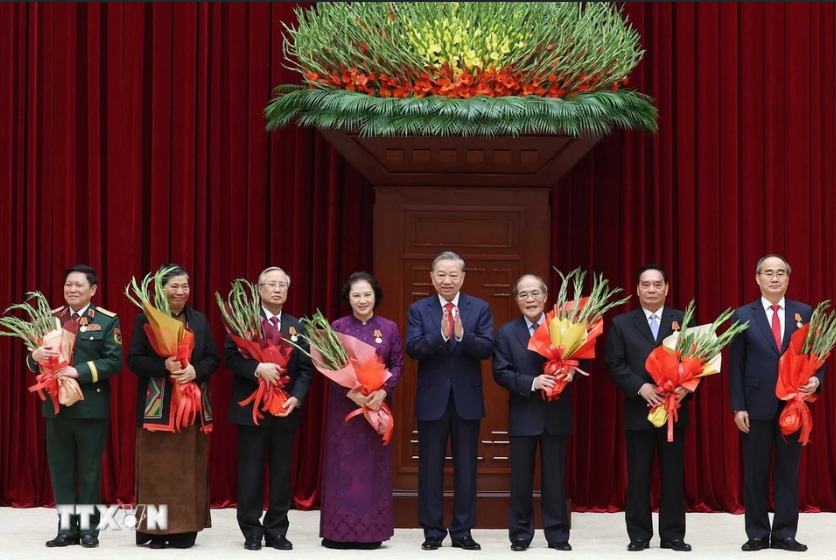 Tổng Bí thư Tô Lâm: Đồng lòng đưa đất nước phát triển nhanh, bền vững trong kỷ nguyên mới- Ảnh 7.