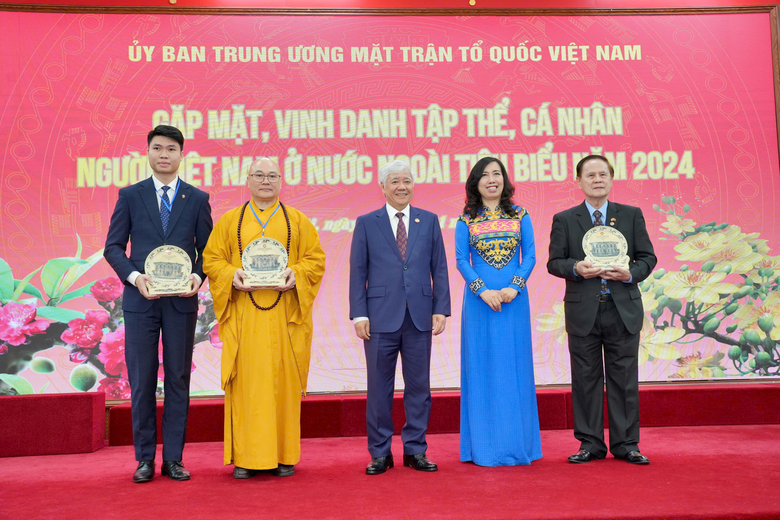 Vinh danh các kiều bào tiêu biểu- Ảnh 9.