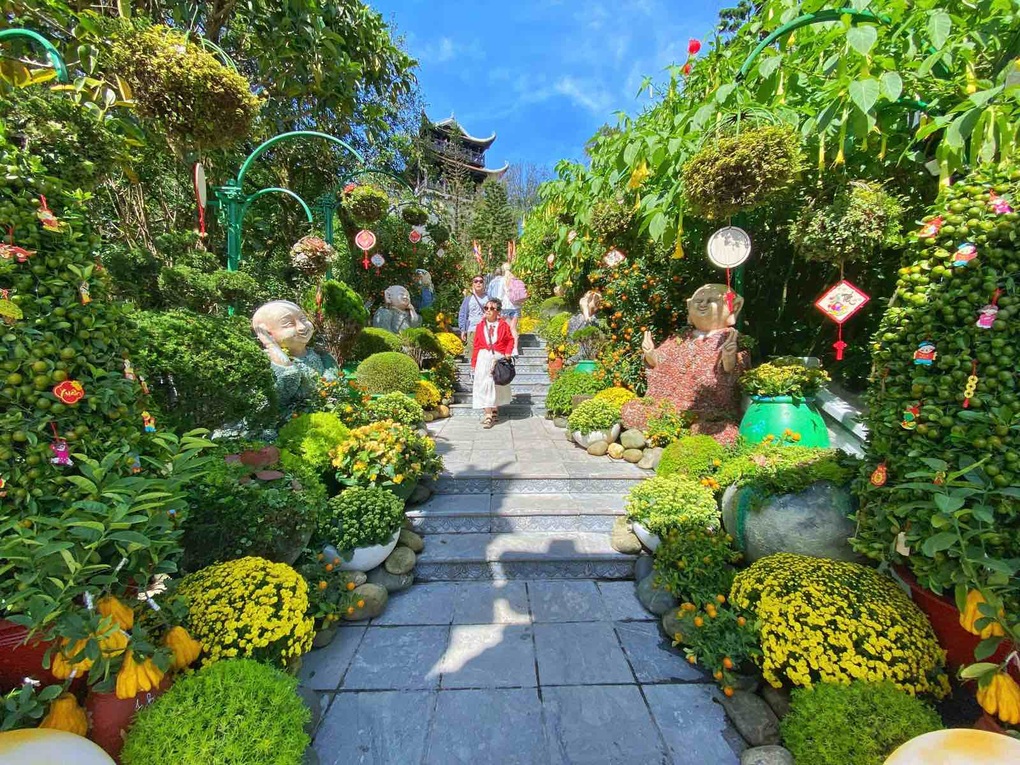 Gần 400.000 bông tulip hội ngộ tại lễ hội hoa xuân Sun World Ba Na Hills - 5