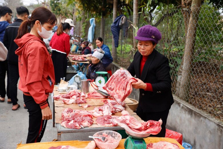 Độc lạ phiên chợ chỉ họp mùng 2 Tết ở Hải Dương: Người bán không được nói thách, người mua không được mặc cả - 4