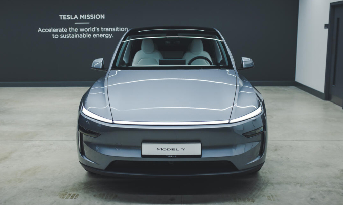 Tesla Model Y - xe điện bán chạy hàng đầu thế giới. Ảnh: Autocar