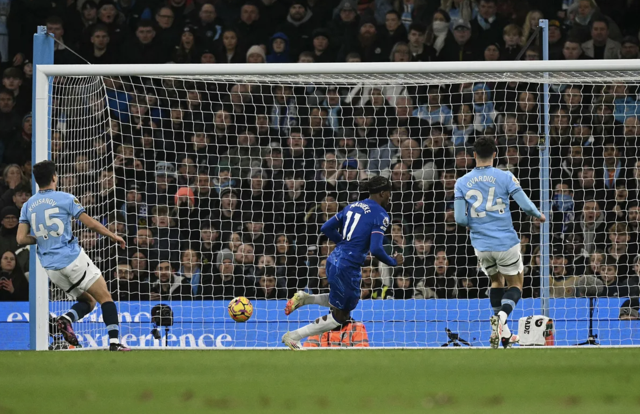 Man City ngược dòng đẳng cấp, vượt Chelsea tranh Top 4 Ngoại hạng- Ảnh 4.