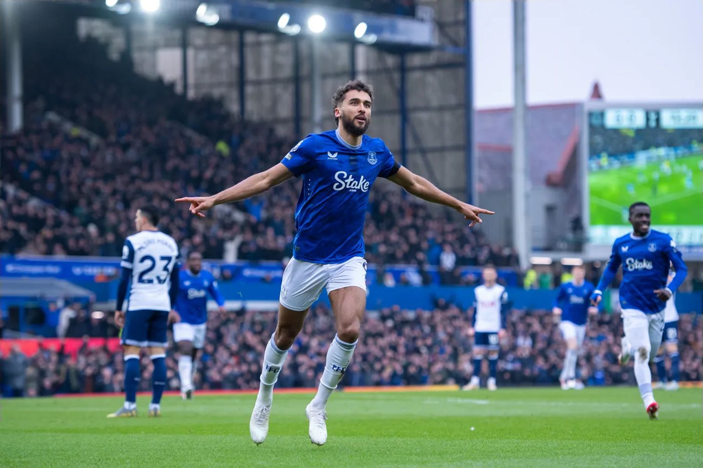 Đại gia sa lầy, thất vọng với Man United và Tottenham- Ảnh 6.