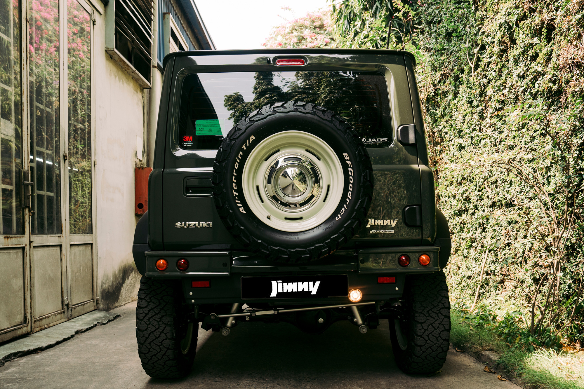 Chủ Suzuki Jimny thích bền vững: 'Biết mình cần gì thì thấy rất chill, lái cảm xúc hơn cả xe sang' - Ảnh 3.