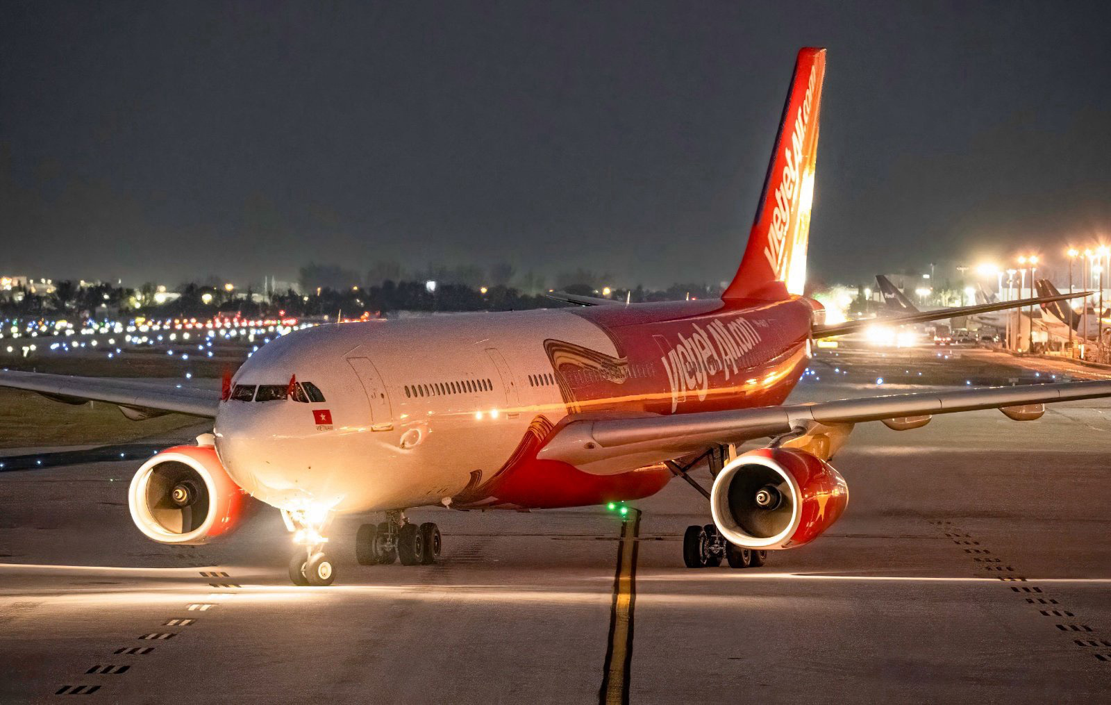 Khám phá những hình ảnh đầy cảm hứng trên chuyến bay đặc biệt của Vietjet tới Hoa Kỳ - Ảnh 2.