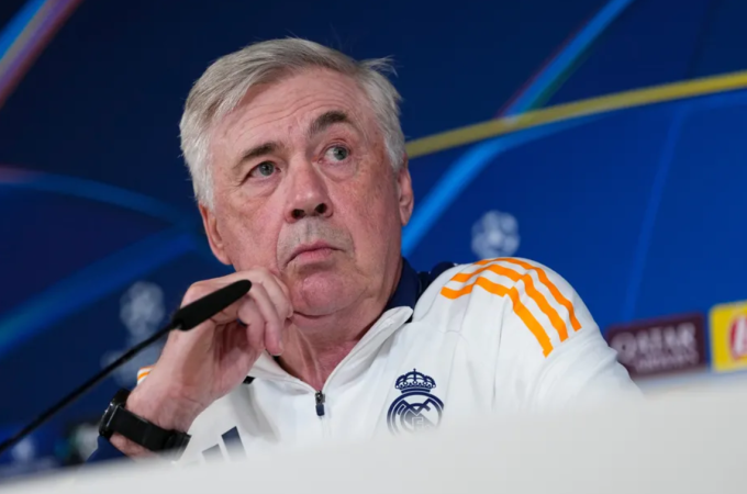 HLV Carlo Ancelotti dự họp báo trước trận Real gặp Brest tại Stade du Roudourou, Guingamp, Pháp ngày 28/1. Ảnh: Europa Press