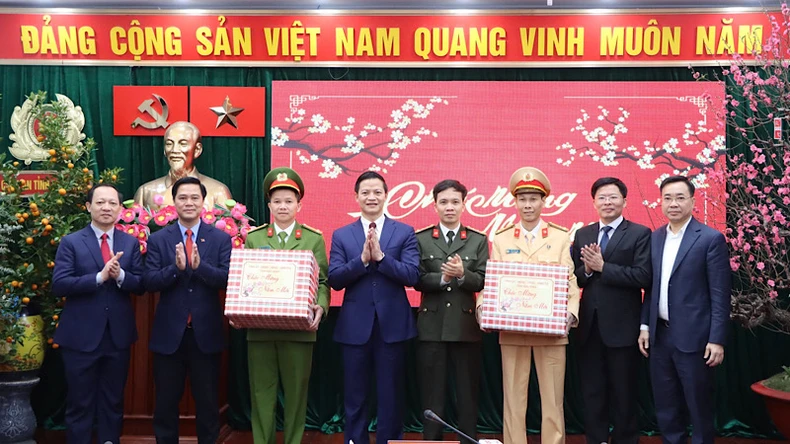 Bắc Ninh khen thưởng chiến công đặc biệt xuất sắc ngày đầu Xuân ảnh 1