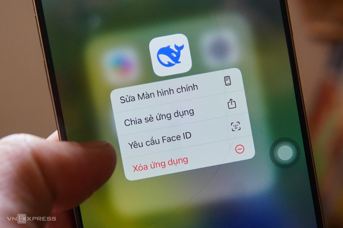 Ứng dụng DeepSeek đang gây sốt toàn cầu. Ảnh: Lưu Quý