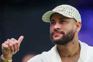 Video AI đầy cảm xúc thuyết phục Neymar trở về nhà