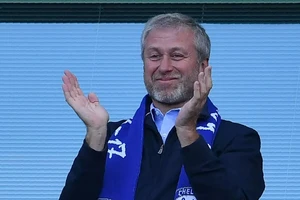 Ông chủ cũ của Chelsea Roman Abramovich bây giờ ra sao?