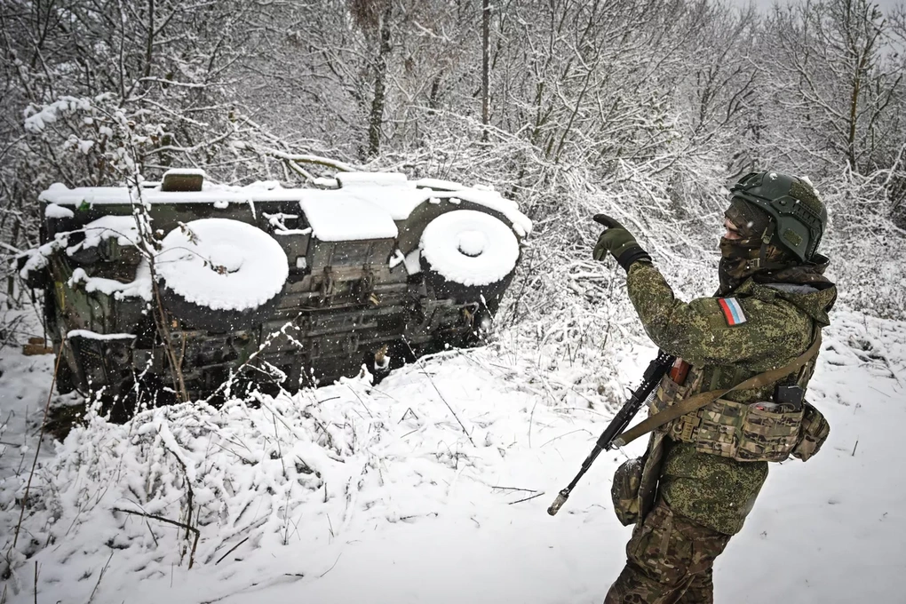 Nga muốn đối đầu tay đôi Ukraine ở bắc Donbass? - 1