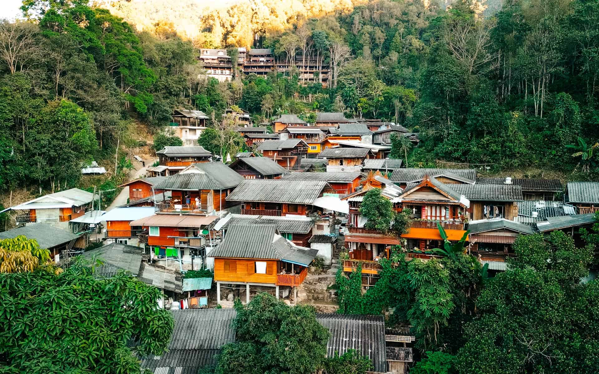 Ngại du Xuân trong nước quá đông đúc: Đây là những điểm đến siêu rẻ rất gần Việt Nam đáng đi trong Tết Ất Tỵ 2025 - Ảnh 1.