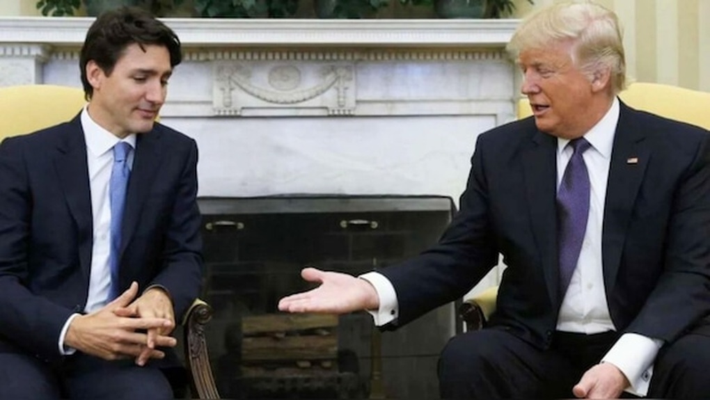 Tổng thống Trump hứa hẹn lợi ích, hối thúc Canada sáp nhập vào Mỹ - 1