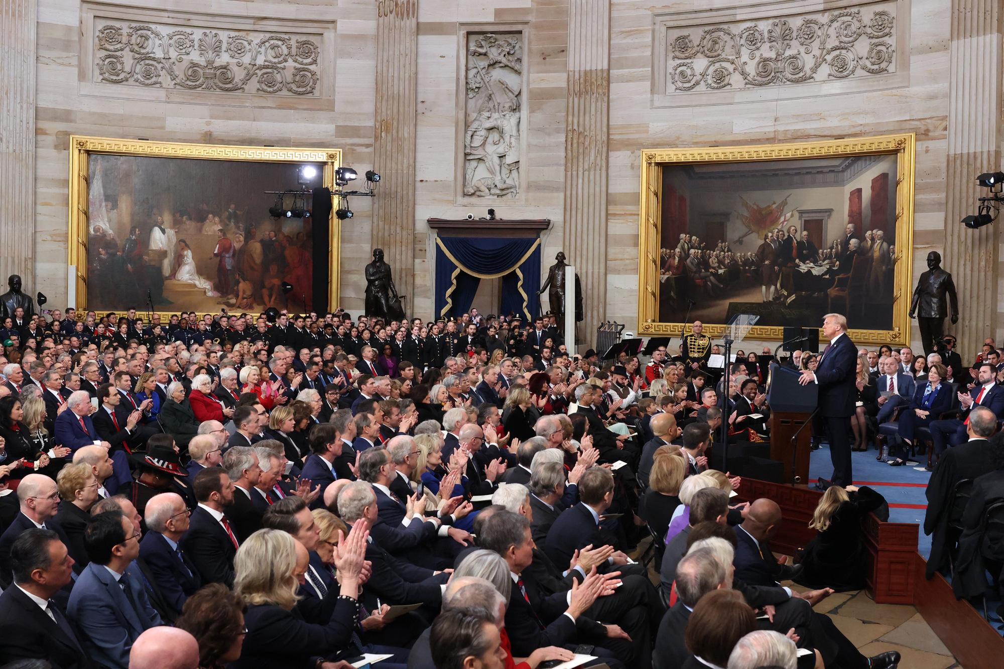 Ông Trump phát biểu tự tin 'giải phóng nước Mỹ khỏi sự tồi tệ' - Ảnh 4.