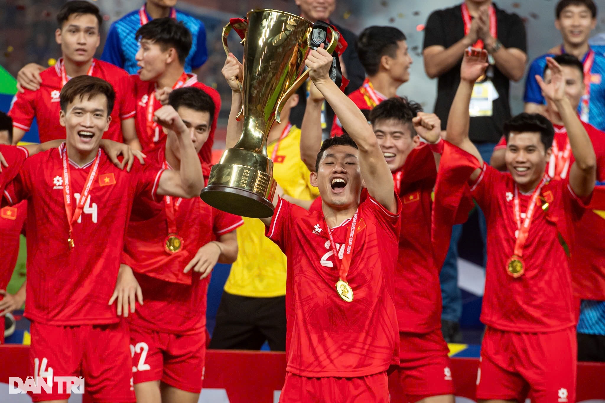 Phó chủ tịch VFF: Mục tiêu cao ở SEA Games, hướng về vòng loại World Cup - 4