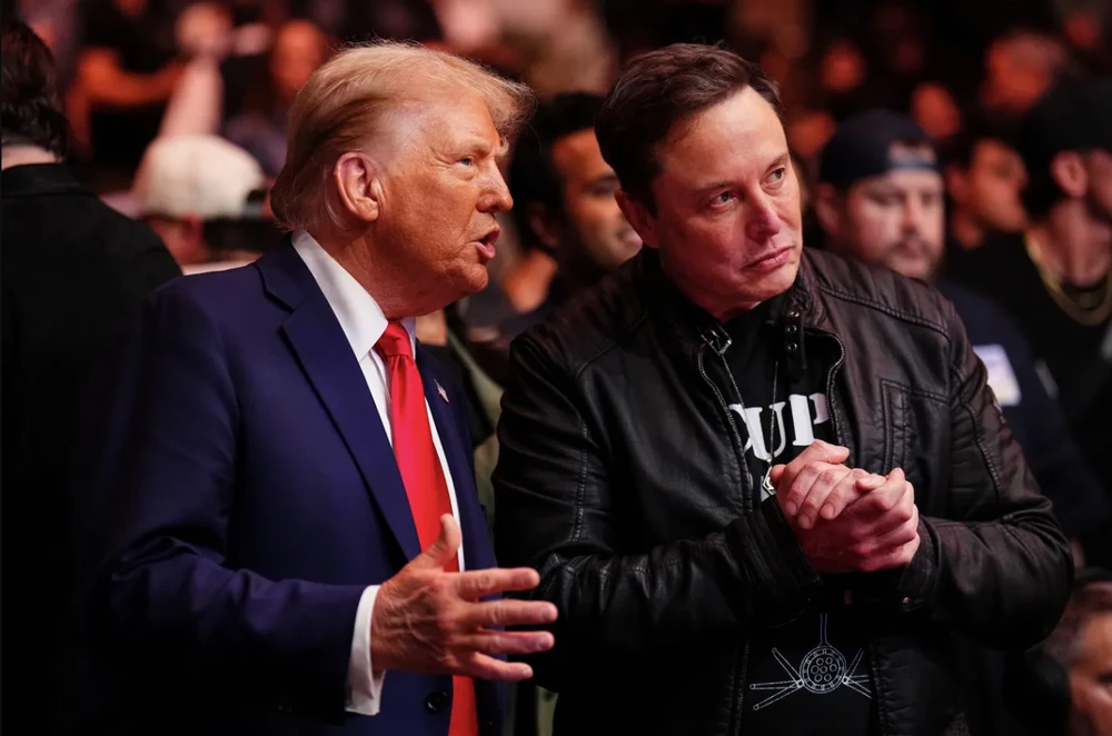 Tỉ phú Elon Musk nghi ngờ dự án AI trị giá 500 tỉ USD mà Tổng thống Mỹ Donald Trump công bố