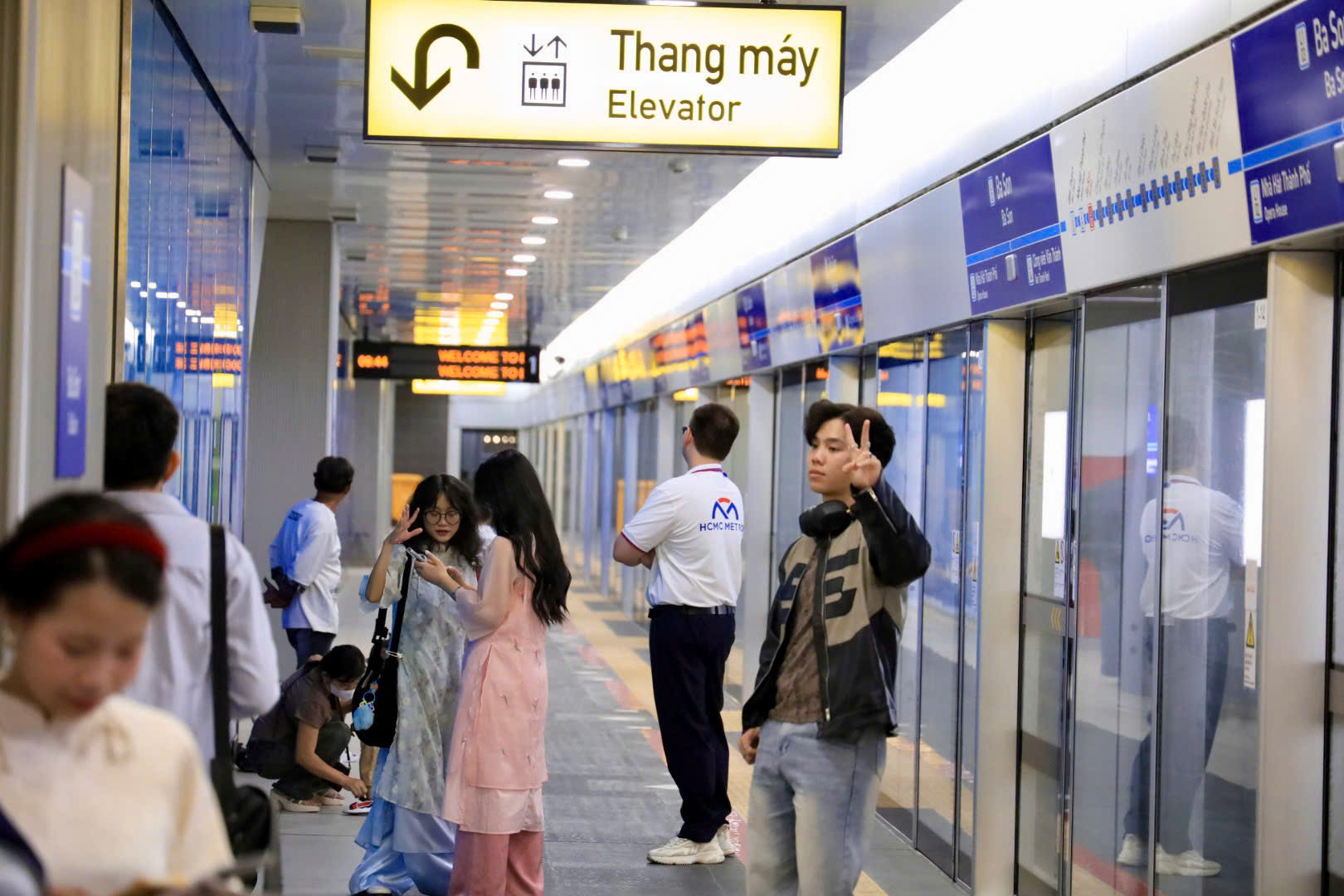 Từ ngày 21-1, metro số 1 chính thức thu phí- Ảnh 1.