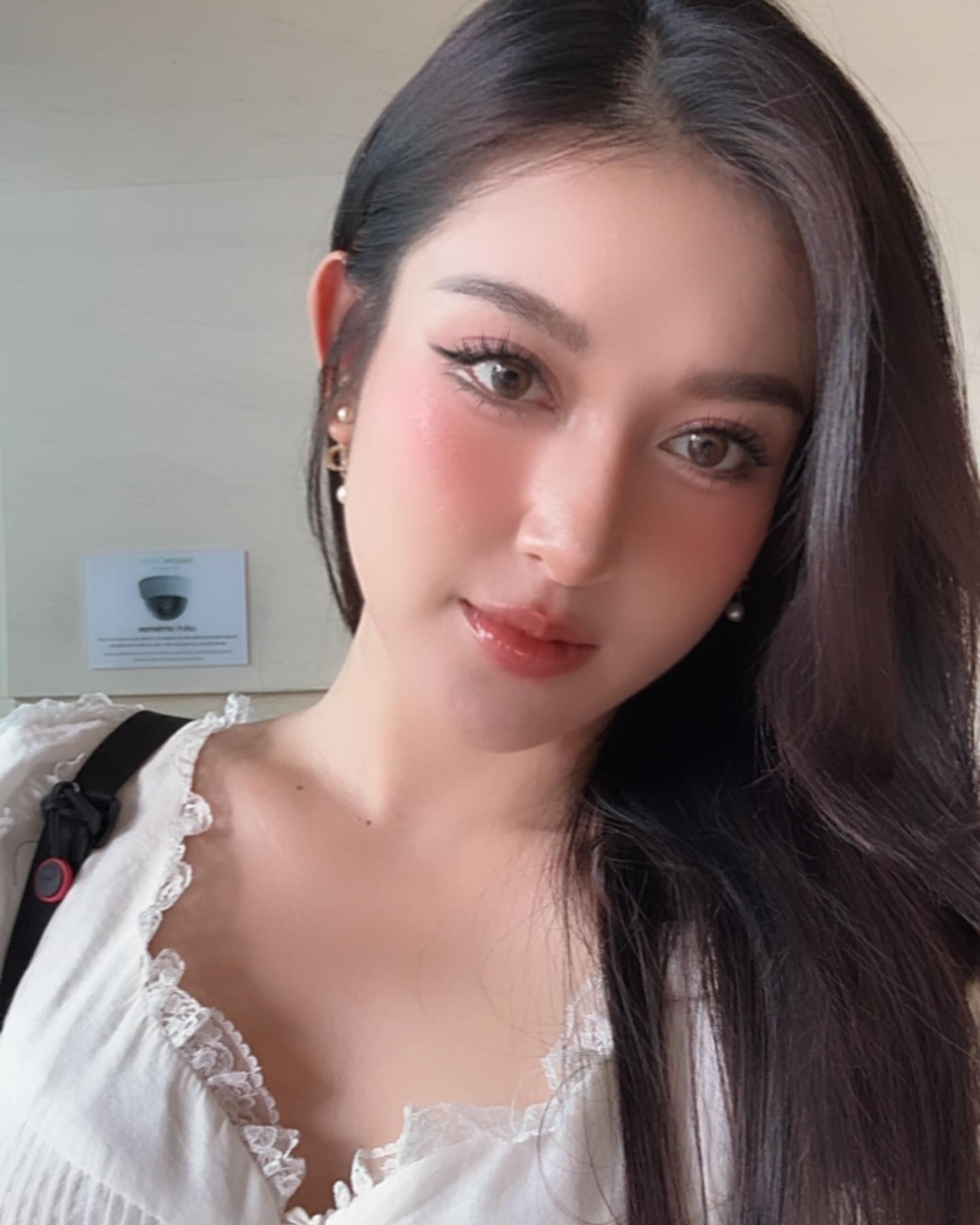 Á hậu Huyền My: 