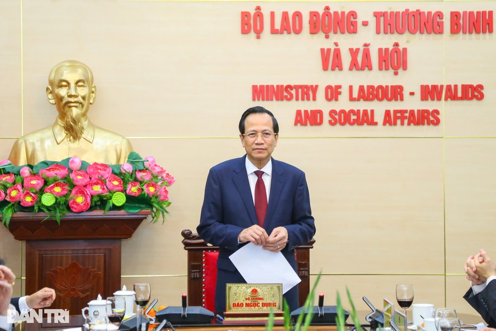 Tinh giản bộ máy, chọn ai là theo tiêu chuẩn công khai, minh bạch - 2