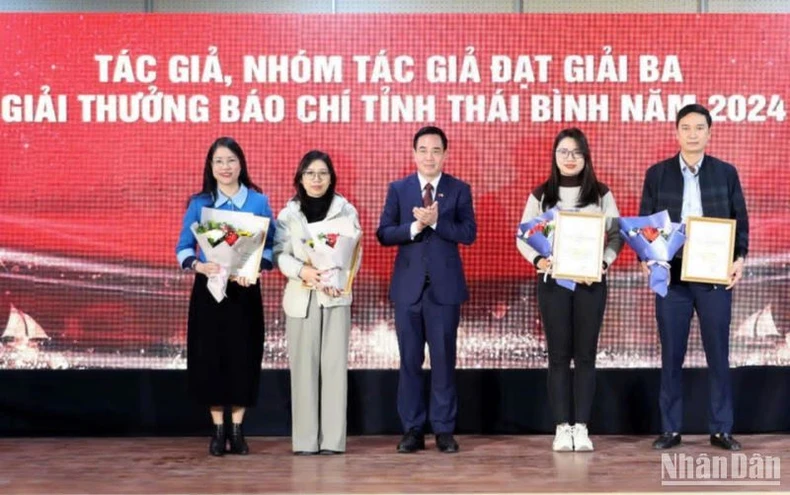 Khai mạc hội báo Xuân, trao Giải thưởng báo chí tỉnh Thái Bình ảnh 6