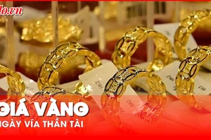 Giá vàng ngày vía Thần tài 2025: Khó 'làm giá' nhưng vẫn hút khách