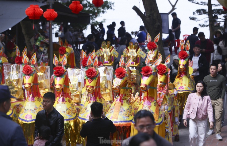 Dòng người hành hương về khu du lịch tâm linh nổi tiếng Hà Tĩnh - 12