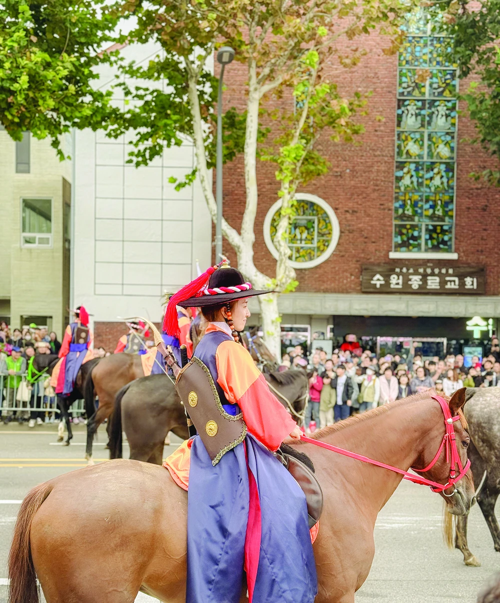 Suwon - thành phố của lòng hiếu thảo - 4