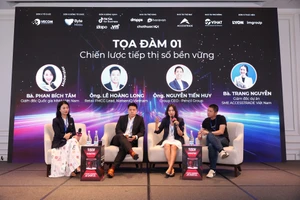 Bán hàng qua livestream, video ngắn tiếp tục 'lên hương'