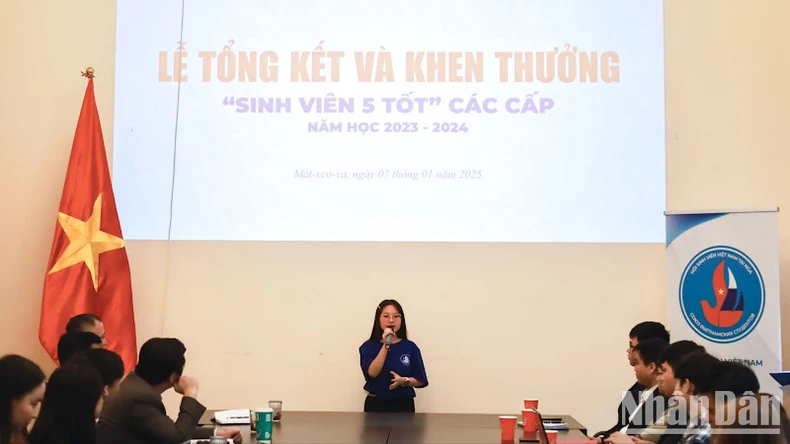 Tuyên dương sinh viên đạt danh hiệu “Sinh viên 5 tốt” năm 2024 tại Nga ảnh 4